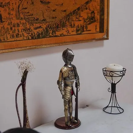 Masia Del Siglo Xiv Cerca De Barcelona * أليلا